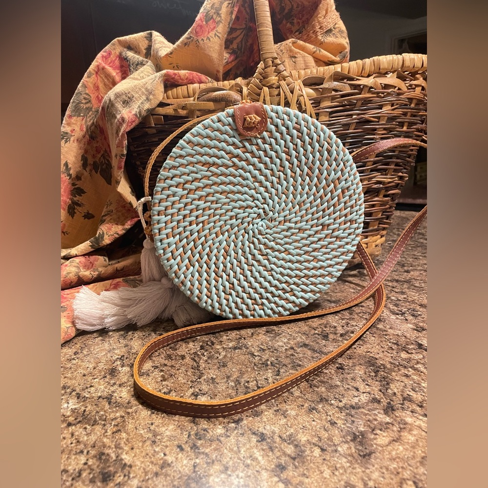 Rattan w Turquoise Weave Round Purse Crossbody Leather Strap w Tassel 8” - Picture 9 of 12